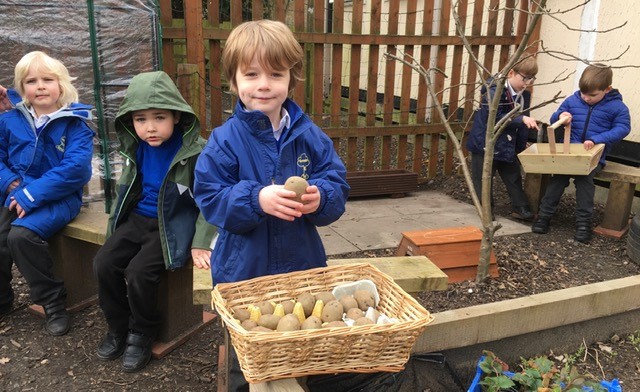 EYFS outdoor